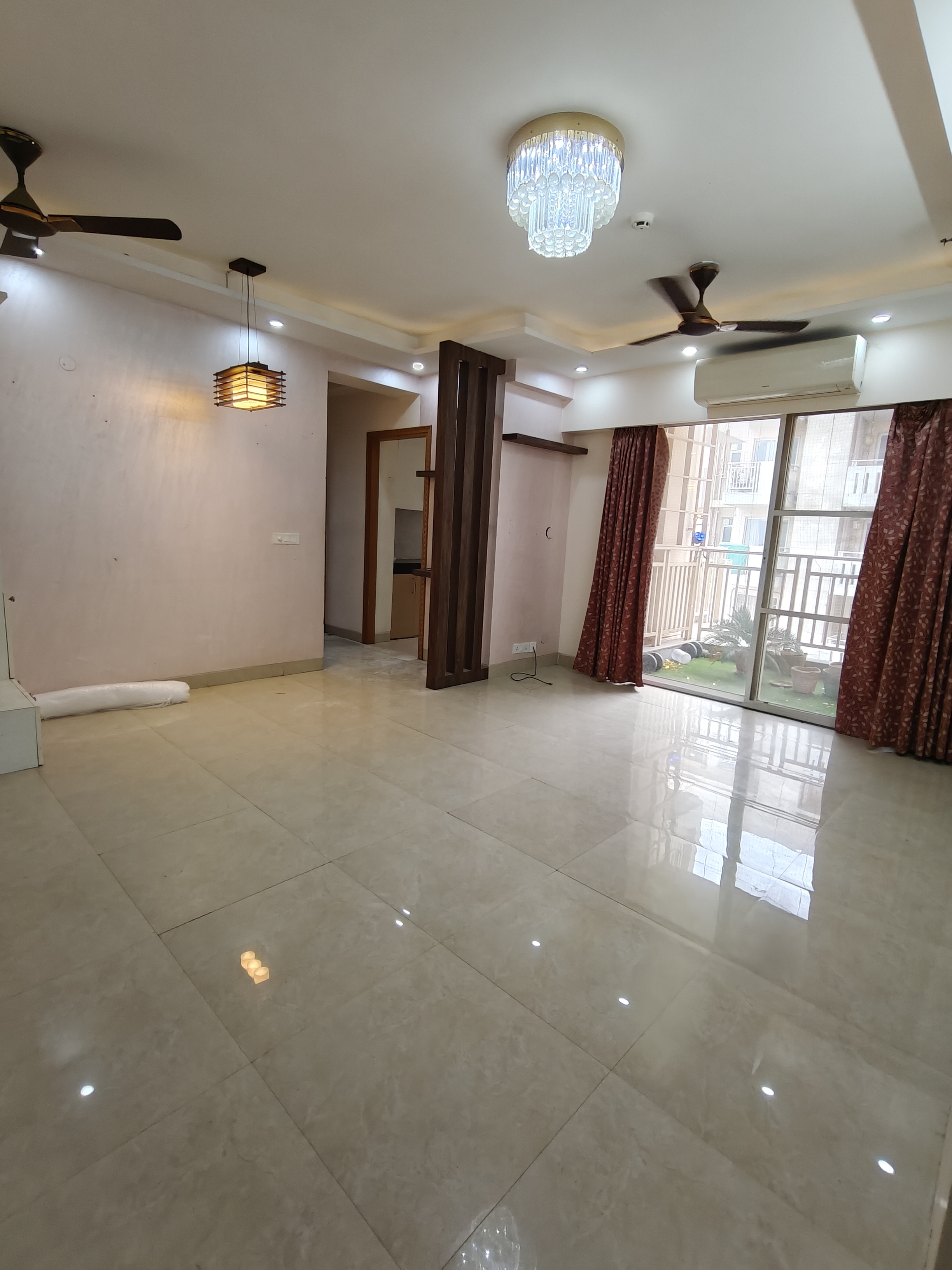 2.5 BHK + Study Room Apartment For Rent in M3M Marina