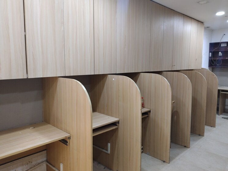 Team Area, netaji subhash place Commercial Office Space 624 Sq.Ft. In Netaji Subhash Place Delhi 9226866