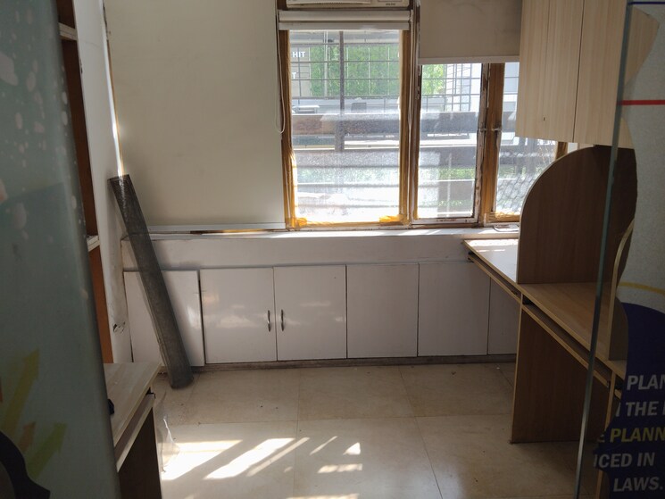 Kitchen, netaji subhash place Commercial Office Space 624 Sq.Ft. In Netaji Subhash Place Delhi 9226866