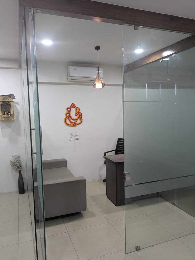 Floor Plan, makarba Commercial Office Space 825 Sq.Ft. In Makarba Ahmedabad 9226924