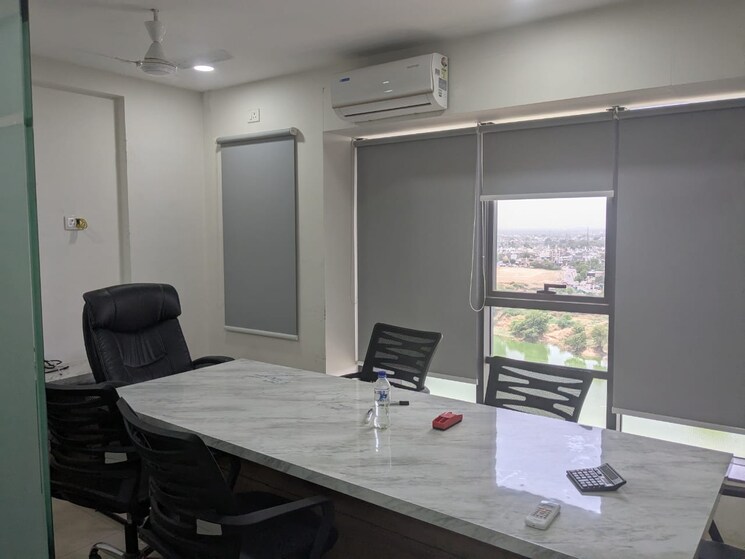 Team Area, makarba Commercial Office Space 825 Sq.Ft. In Makarba Ahmedabad 9226924