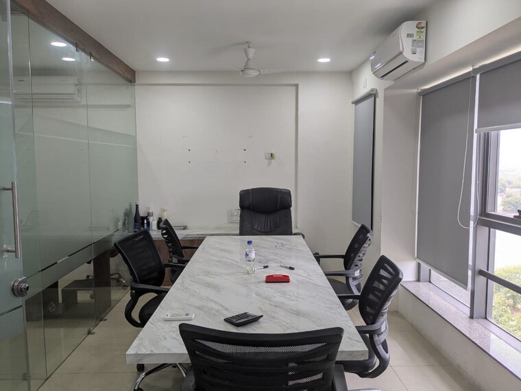 Team Area, makarba Commercial Office Space 825 Sq.Ft. In Makarba Ahmedabad 9226924