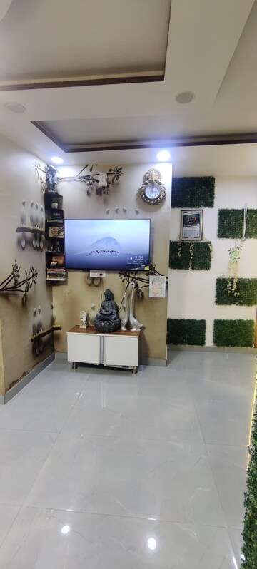 Furnished Amenities in 2 BHK Builder Floor at Dwarka Mor – for Rent