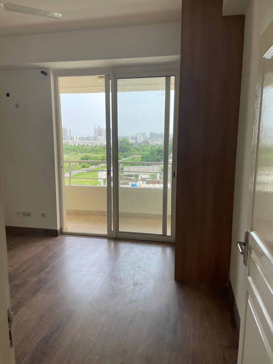 4 BHK + Servant Room Apartment For Sale in Emaar Palm Hills