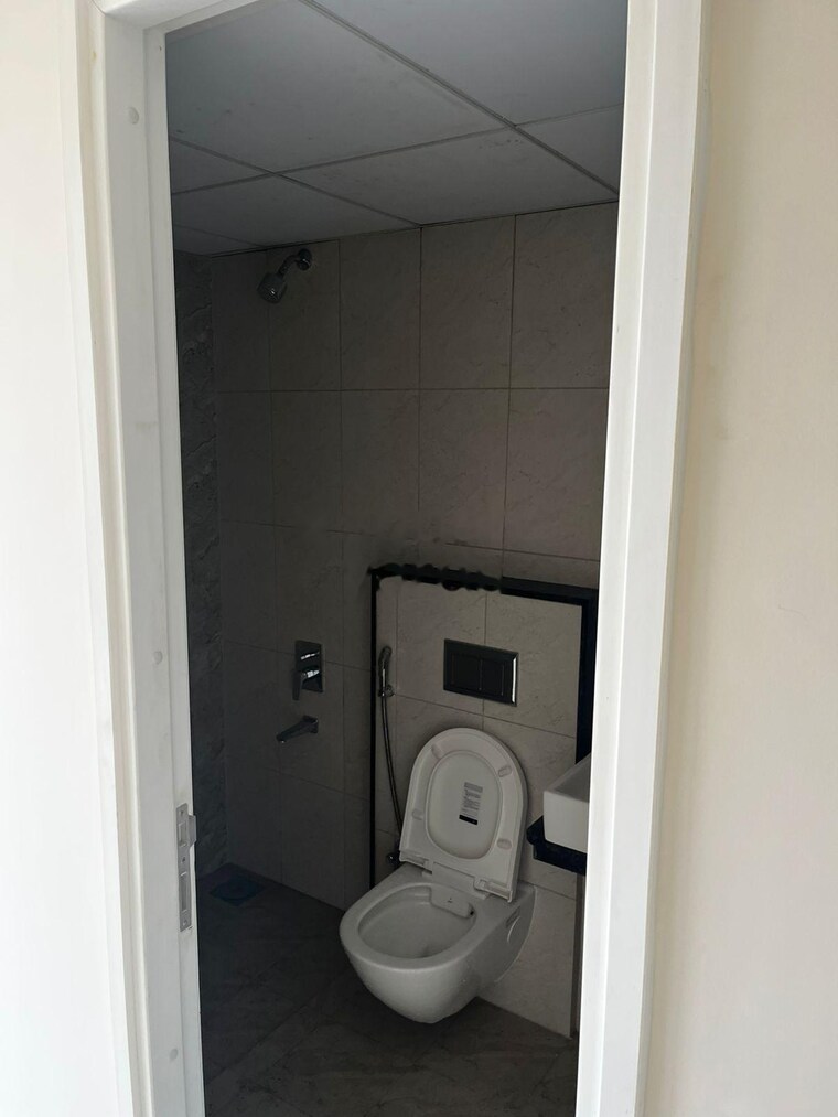 Bathroom, godrej-green-vistas 1 Bedroom 469 Sq.Ft. Apartment In Mahalunge Pune 9226944