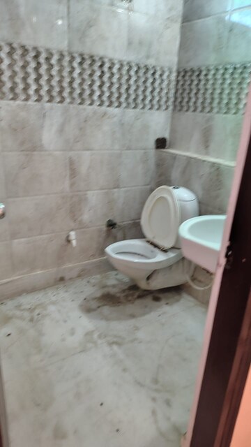 Bathroom in 3 BHK Builder Floor at Dwarka Mor – for Rent