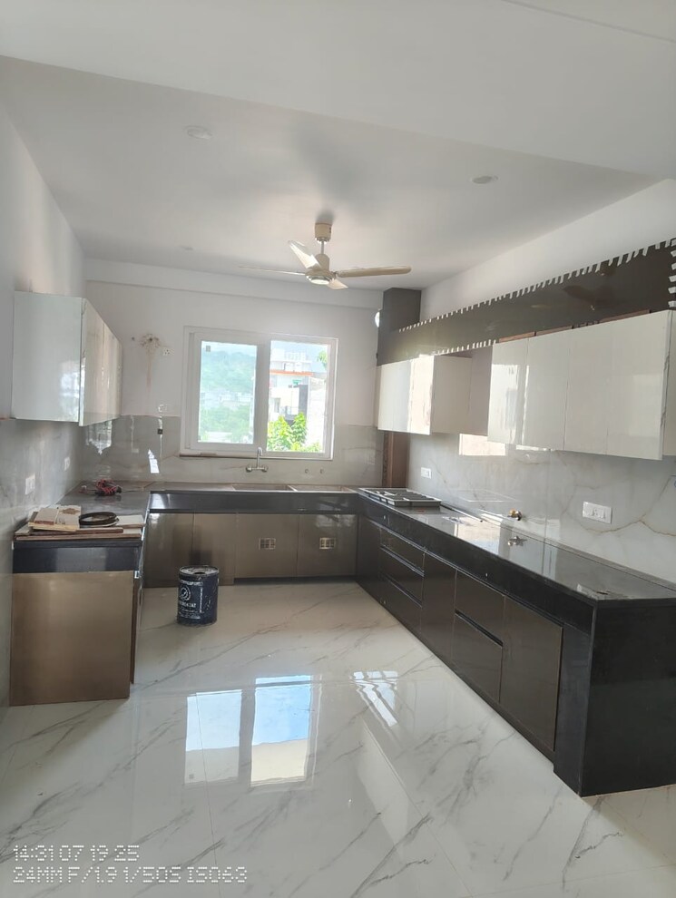 Kitchen, panchkula urban estate 4 Bedroom 2800 Sq.Ft. Builder Floor In Panchkula Urban Estate Panchkula 9227005