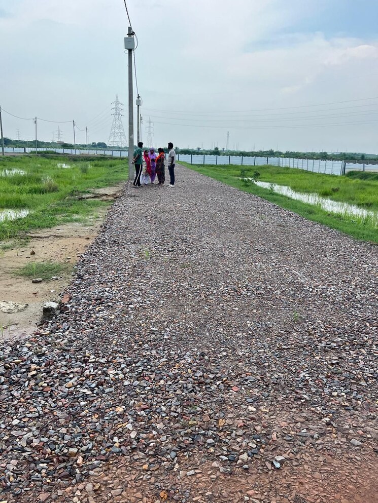 undefined, kudi khera  901 Sq.Ft. Plot In Kudi Khera Greater Noida 9227118