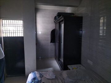 Master Bedroom in 1 BHK Independent House at Classic Plaza Dhankawadi, Dhankawadi – for Rent