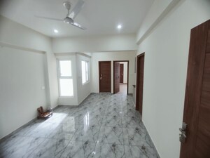 Room in 2 BHK Apartment at Sahastradhara Road – for Rent