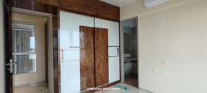 Room in 2 BHK Apartment at The Wadhwa Atmosphere, Mulund West – for Rent