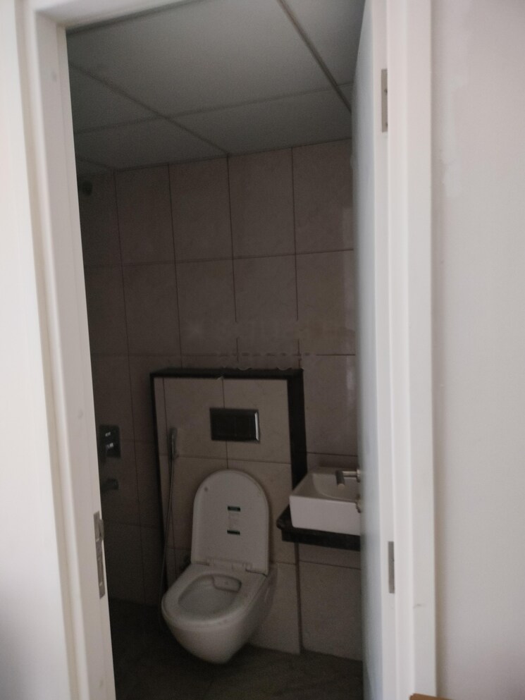 Bathroom, godrej-green-vistas 1 Bedroom 471 Sq.Ft. Apartment In Mahalunge Pune 9227283