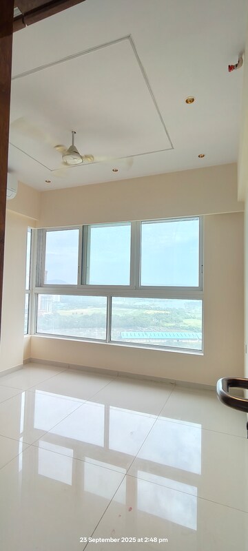 Room in 2 BHK Apartment at The Wadhwa Atmosphere, Mulund West – for Rent
