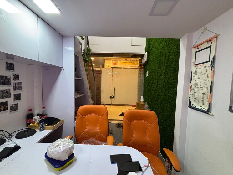 Team Area, rustomjee-eaze-zone-mall Commercial Office Space 174 Sq.Ft. In Malad West Mumbai 9227304