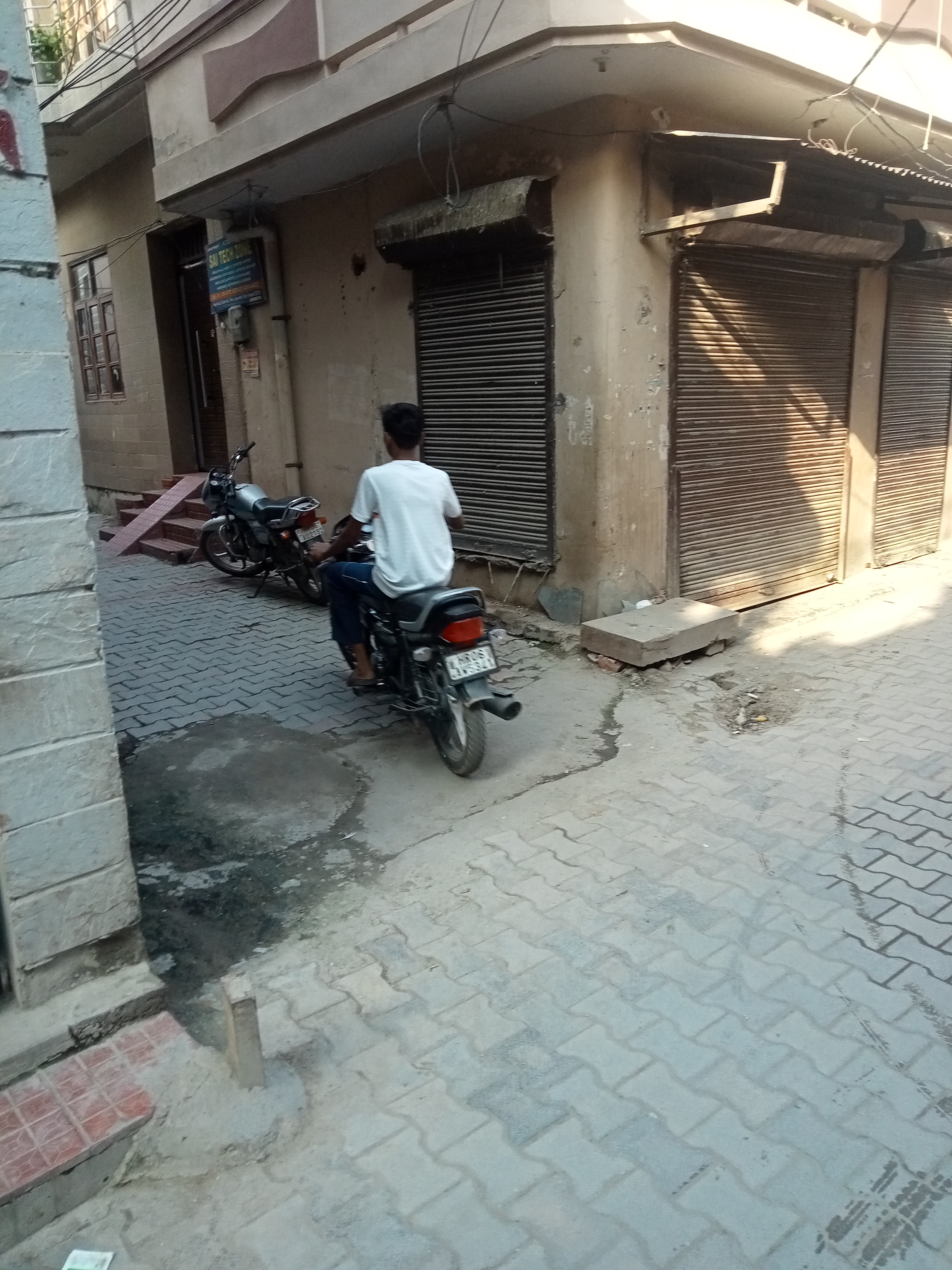 4 BHK + Extra Room Villa For Sale in Chadau Mohalla