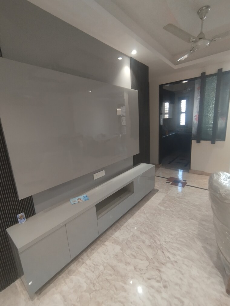 Room, karkardooma 3 Bedroom 1680 Sq.Ft. Builder Floor In Karkardooma Delhi 9227510