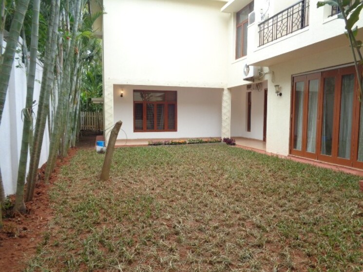 Garden, adarsh-palm-retreat 4 Bedroom 8000 Sq.Ft. Villa In Marathahalli Orr Bangalore 9227380