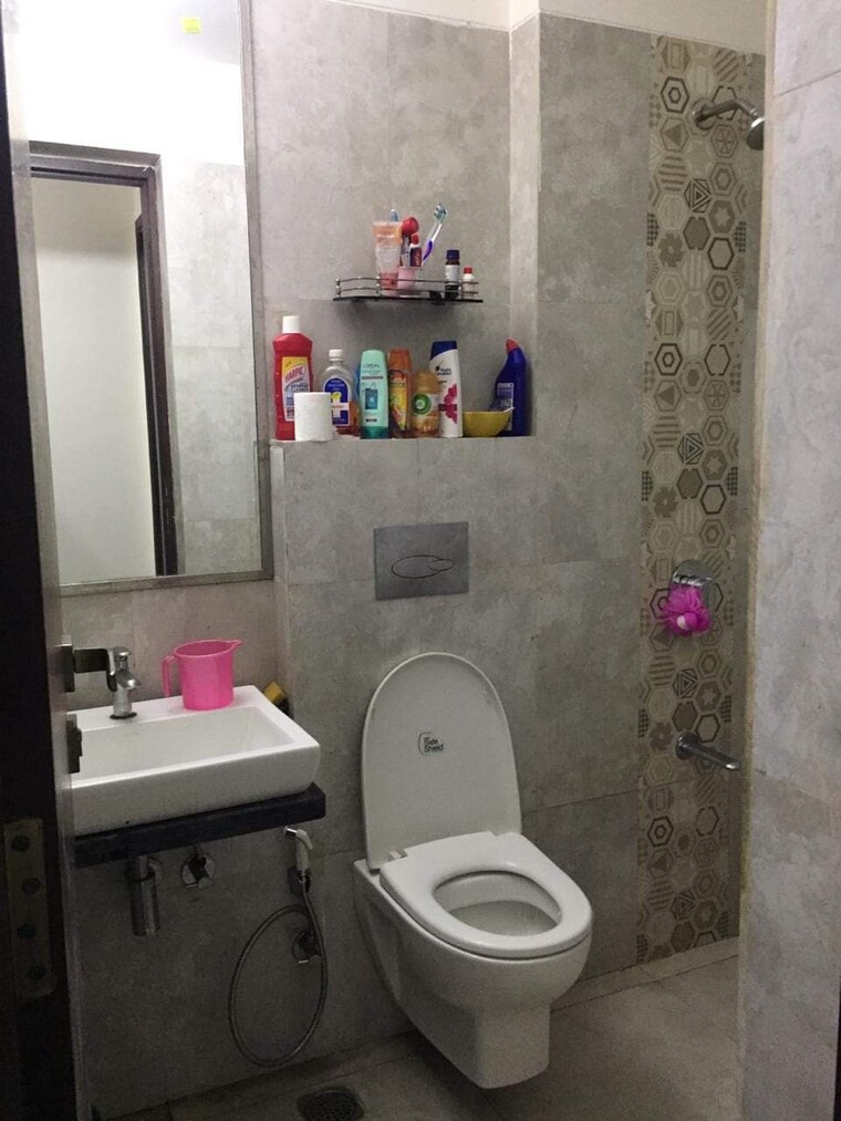 Bathroom, omkar-ananta 2 Bedroom 650 Sq.Ft. Apartment In Goregaon East Mumbai 9227376