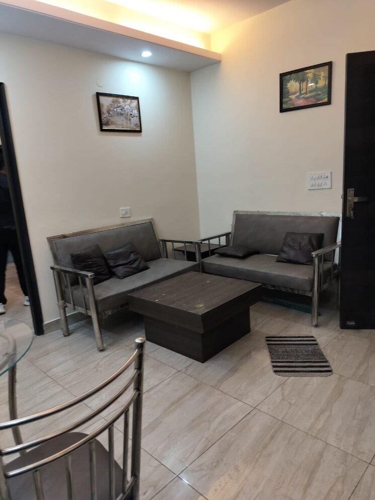 Team Area, sushant lok iii 4 Bedroom 215 Sq.Yd. Builder Floor In Sushant Lok Iii Gurgaon 9227311