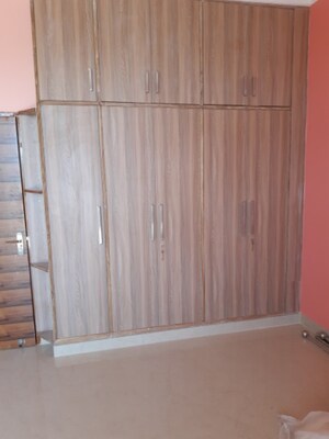 Room in 2 BHK Builder Floor at Ansal Plaza Sector-23, Sector 23 – for Rent