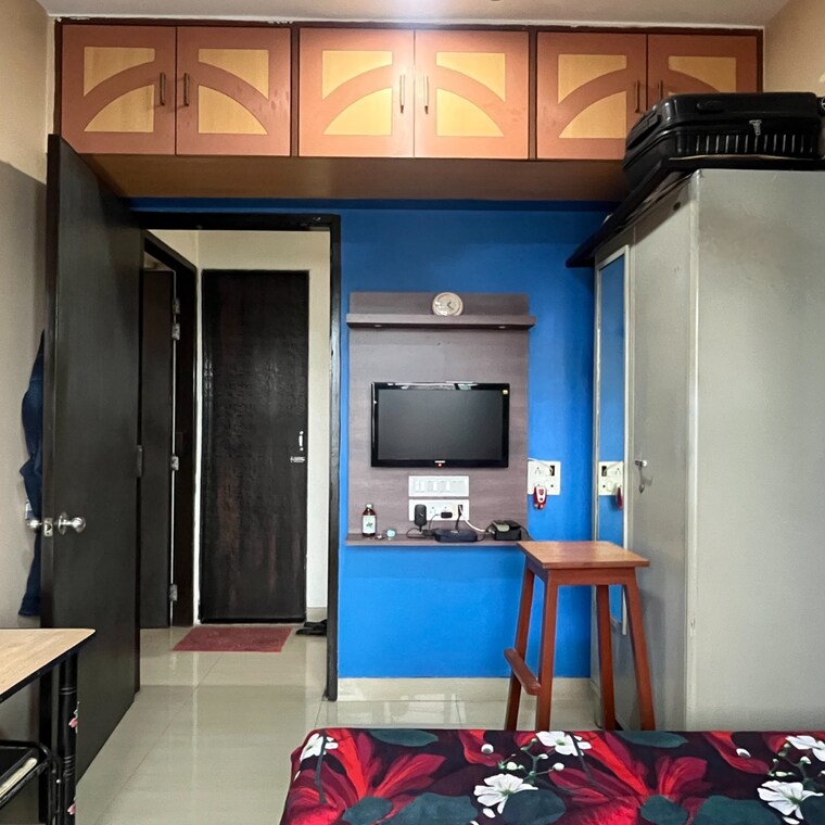 Gym, neptune-living-point 2 Bedroom 615 Sq.Ft. Apartment In Jaydev Singh Nagar Mumbai 9227503