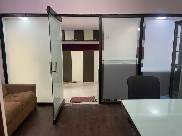 Room, aditya-industrial-estate Commercial Office Space 600 Sq.Ft. In Malad West Mumbai 9227467
