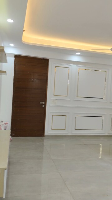 Room in 3 BHK Apartment at ACE Parkway, Sector 150 – for Sale