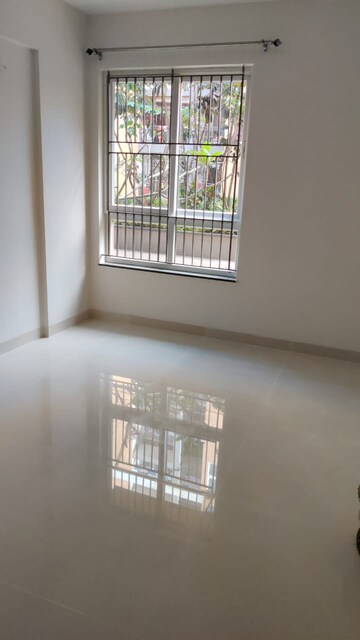 Room in 2.5 BHK Apartment at SNN Raj GreenBay, Electronic City Phase ii – for Sale