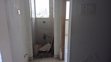Bathroom in 1 BHK Apartment at Shree Chamunda CHS, Lower Parel – for Sale