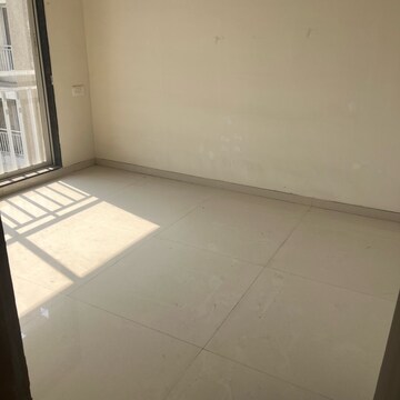Room in 1 BHK Apartment at Paradise Sai Icon, Kharghar Sector 35d – for Rent