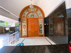 6+ BHK Independent House – Exterior View View at Mylapore - for Sale