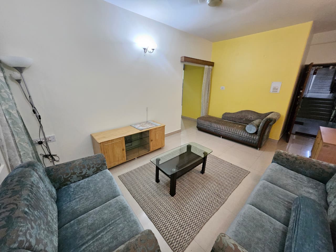 3 BHK + Servant Room Apartment For Rent in Deauville Apartment