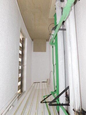 Staircase in 2 BHK Apartment at Kalpatru Apartment, Jogeshwari East – for Rent