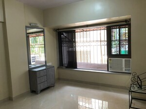Room in 1 BHK Apartment at Bandra West – for Rent
