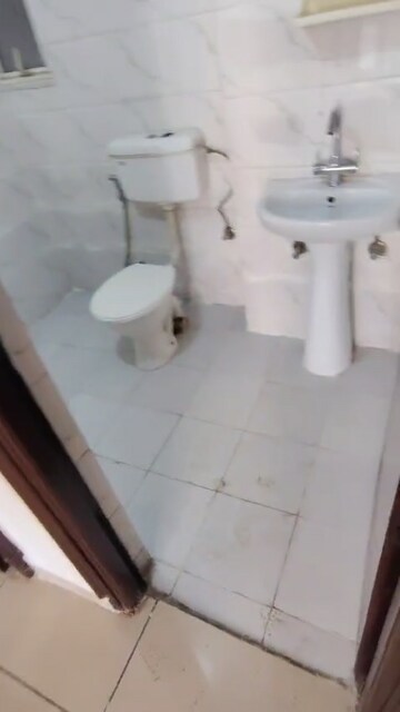 Bathroom in 2 BHK Apartment at Panchsheel Greens, Sector 16 Greater Noida – for Sale