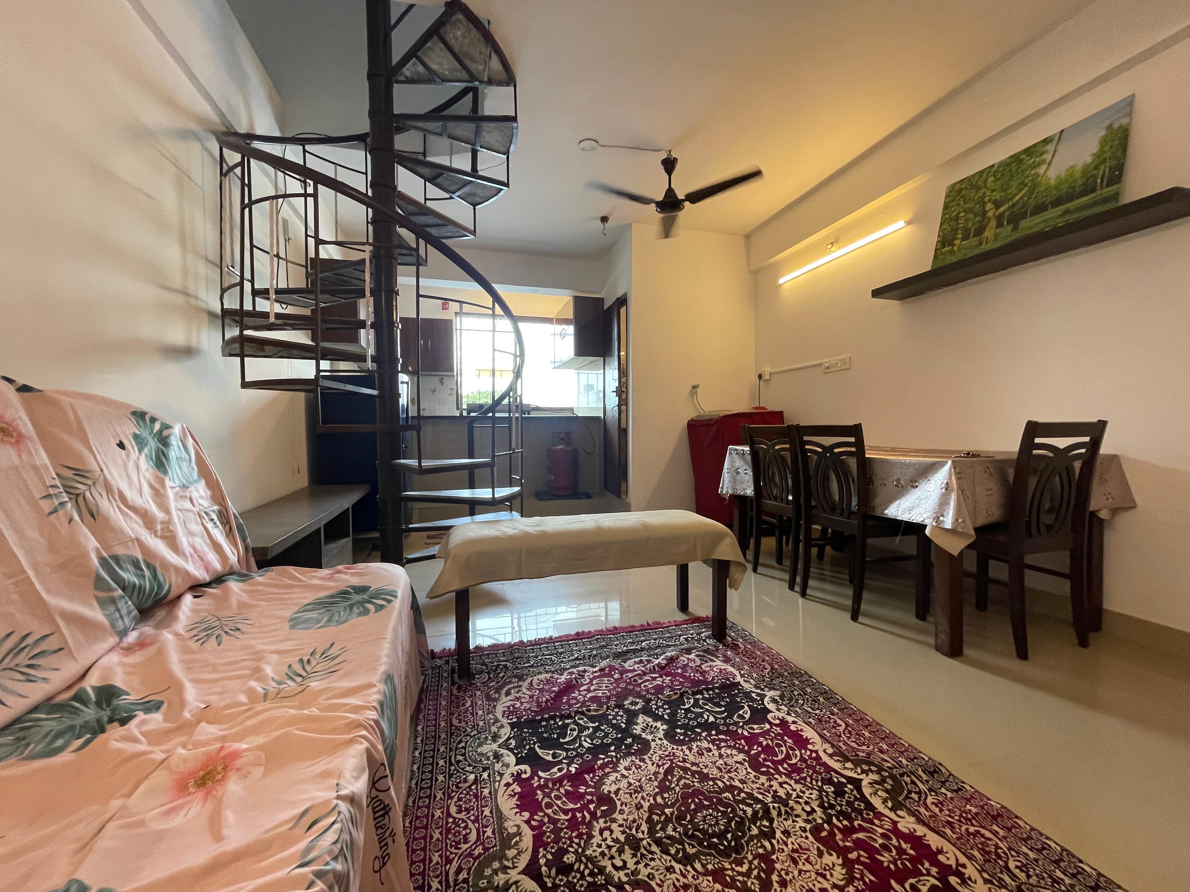 2 BHK + Servant Room Apartment For Rent in Emmanuel Pearl