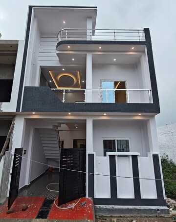2 BHK Independent House For Sale in Kursi Road