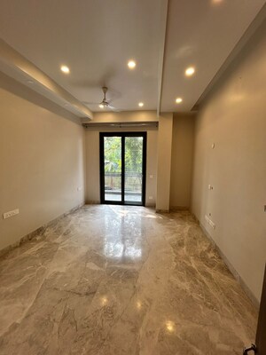 Room in 3 BHK Apartment at Dwarkadhis City, Sector 23 – for Rent