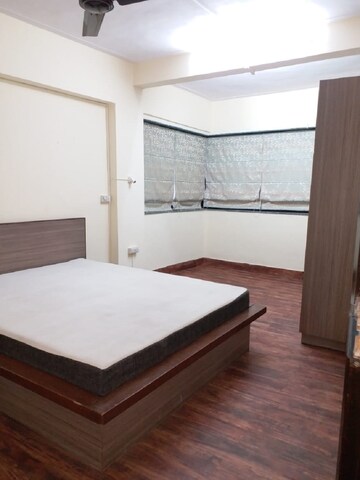 Bedroom in 1 BHK Apartment at Bandra West – for Rent