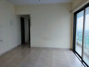 Room in 1 BHK Apartment at Conwood Astoria, Goregaon East – for Rent