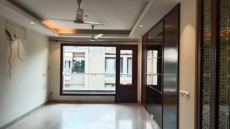 Room, panchsheel enclave 3 Bedroom 265 Sq.Yd. Builder Floor In Panchsheel Enclave Delhi 9227961