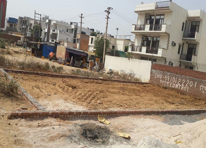 Plot For Sale in DLF Phase I