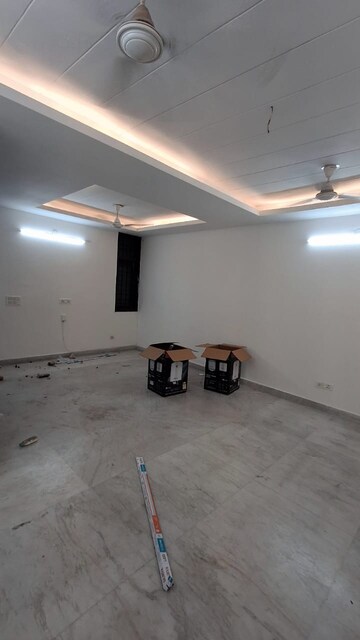 Room in 1 BHK Builder Floor at Saket – for Rent