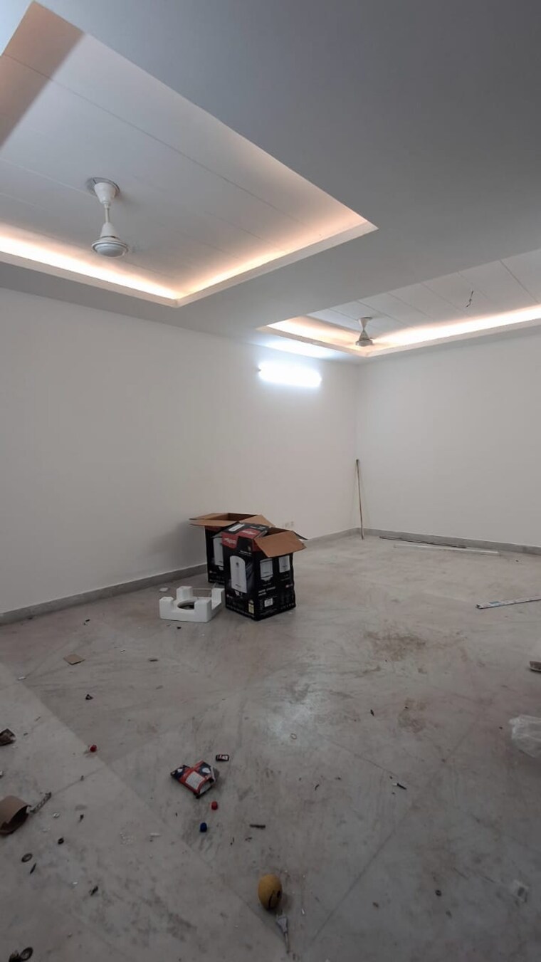  Parking, saket 1 Bedroom 450 Sq.Ft. Builder Floor In Saket Delhi 9227978