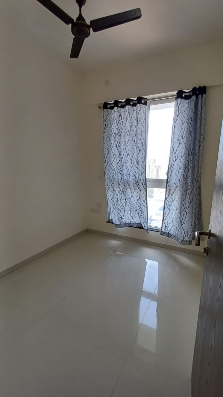 Bathroom, sheth-zuri 2 Bedroom 517 Sq.Ft. Apartment In Laxmi Nagar Thane 9227996