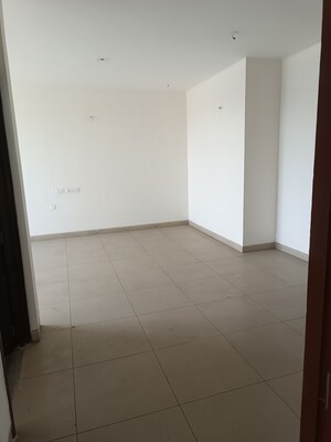 Room in 2 BHK Independent House at Wave Prime Floors, Wave City – for Rent