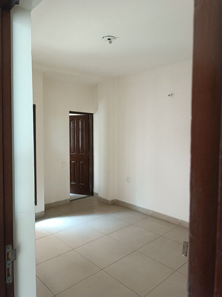 Room, wave-prime-floors 2 Bedroom 926 Sq.Ft. Independent House In Wave City Ghaziabad 9227997