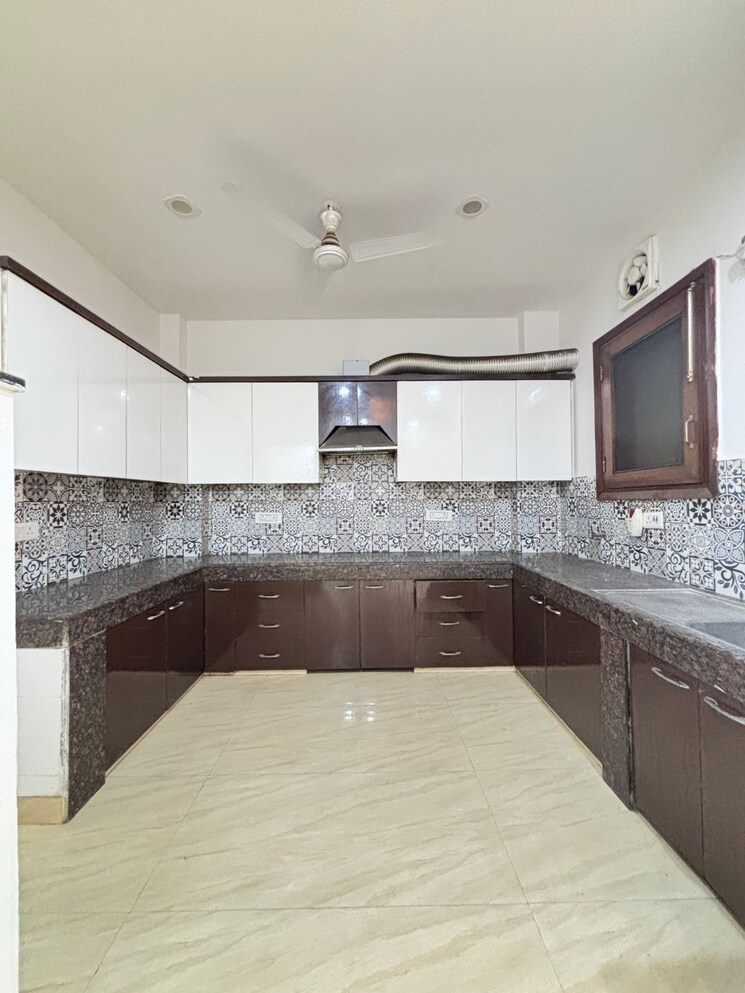 Kitchen, chattarpur 2 Bedroom 800 Sq.Ft. Builder Floor In Chattarpur Delhi 9228037