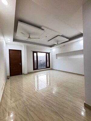 2 BHK Builder Floor For Rent in Chattarpur