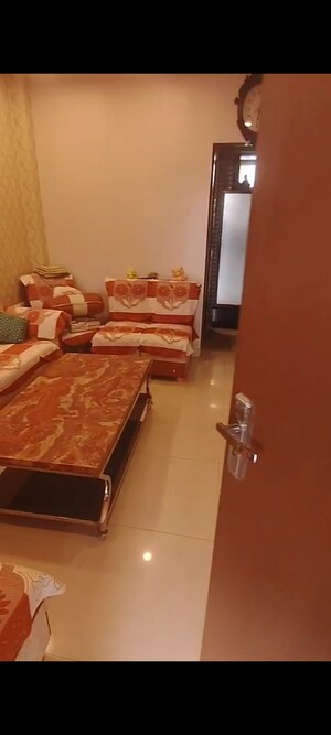Furnished Amenities in 1 BHK Builder Floor at Pitampura – for Rent